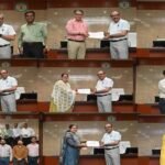 मुख्य सचिव ने ई-ऑफिस एवं समयबद्ध उपस्थिति में उत्कृष्ट प्रदर्शन करने वालों को किया सम्मानित