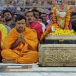 धोती पहन महाकाल के दरबार पहुंचे नितिन नबीन, 2 घंटे बैठकर देखी बाबा की आरती