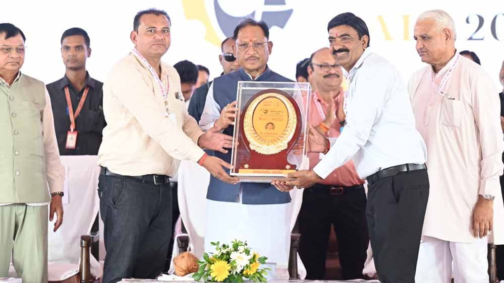 भविष्य के उद्योगों का नया केंद्र बनने की ओर अग्रसर छत्तीसगढ़ : मुख्यमंत्री विष्णु देव साय