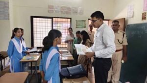 विद्यार्थियों के शिक्षा और पोषण पर दिया जाए विशेष ध्यान-कलेक्टर