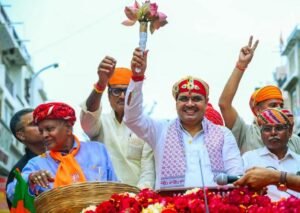 उदयपुर नगर निगम चुनाव का बिगुल, CM भजनलाल शर्मा ने किया रोड शो; BJP का 60+ सीटों का लक्ष्य