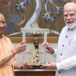 PM मोदी से मिले CM योगी, PM आवास पर लंबी बैठक; इन अहम मुद्दों पर हुई चर्चा