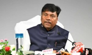 रायपुर : वन एवं जलवायु परिवर्तन मंत्री केदार कश्यप की पत्रवार्ता