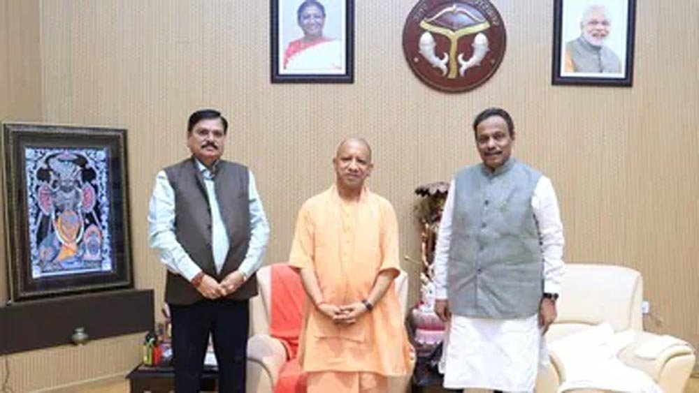 योगी से मिले BJP के नए यूपी प्रभारी विनोद तावड़े, 2027 चुनाव रणनीति पर मंथन