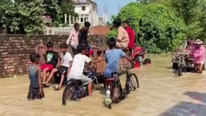 बिहार में बाढ़ का कहर, गंडक खतरे के निशान पर; बागमती 1.30 मीटर ऊपर