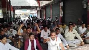 हरियाणा में सफाई कर्मचारियों की हड़ताल जारी, सरकार 30 कर्मचारियों की सेवाएं खत्म करने की तैयारी में
