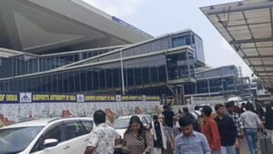 पटना एयरपोर्ट पर अब ऐप से बुक होगी पार्किंग, रियल टाइम में दिखेगा स्लॉट का स्टेटस