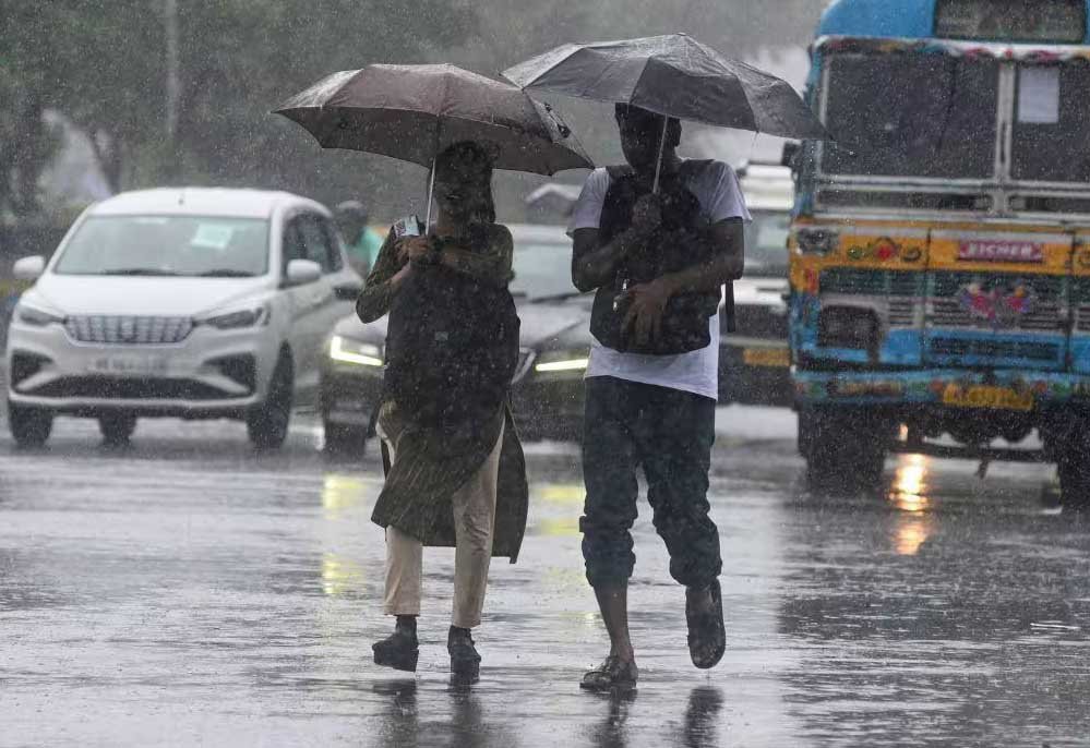 पंजाब-चंडीगढ़ में आज भी बारिश के आसार, 6 जिलों में भारी बारिश का यलो अलर्ट; कल से कमजोर होगा मानसून