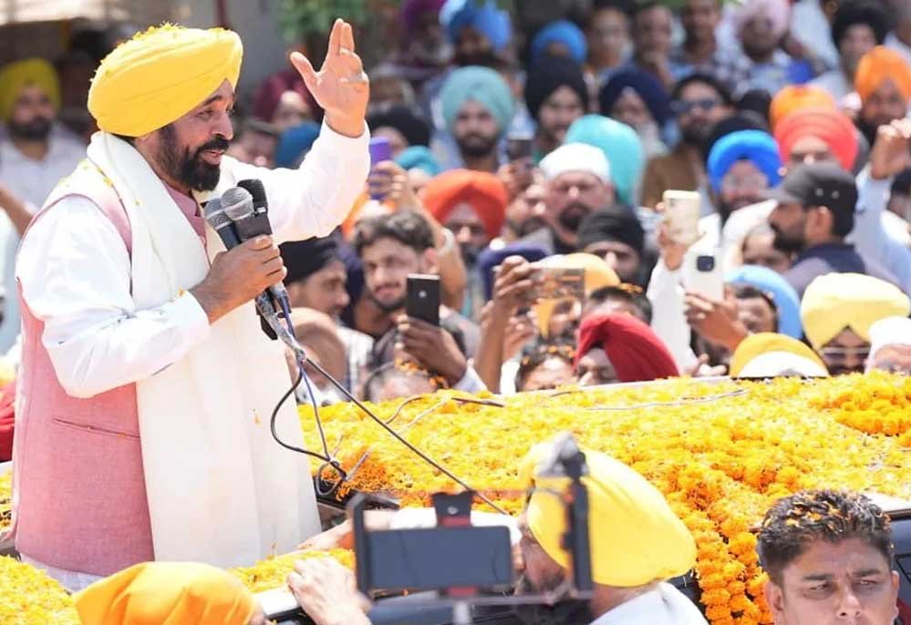 बादल-कैप्टन की विरासत पर मान की नजर, पंजाब चुनाव से पहले AAP की बड़ी सियासी घेराबंदी