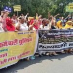 हरियाणा में कर्मचारियों की हड़ताल जारी, नियमितीकरण की मांग पर सरकार से नहीं बनी सहमति