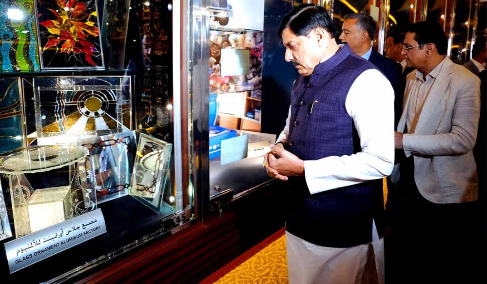 दुबई में CM मोहन यादव ने उद्योगपतियों से की मुलाकात, 2027 ग्लोबल इन्वेस्टर्स समिट का दिया न्योता