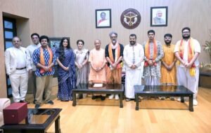 सीएम योगी से मिली फिल्म ‘हनुमान अंश’ की टीम