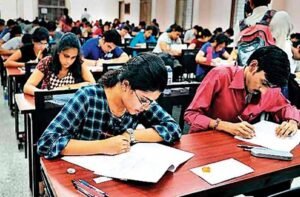 नारायणपुर में छात्रों की पढ़ाई के साथ प्रतियोगी परीक्षाओं की तैयारी पर जोर