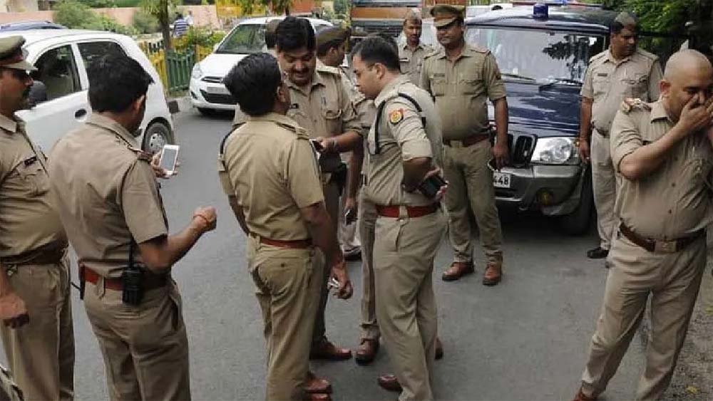 रीवा में पुलिस को बेहोश कर कुख्यात नशा तस्कर फरार
