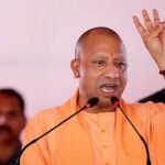 बाढ़ में योगी सरकार का राहत अभियान जारी, 6.83 लाख लंच पैकेट व 1.11 लाख से ज्यादा बाढ़ राहत किट बांटे