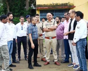 कलेक्टर-पुलिस अधीक्षक ने आगामी पर्वों की तैयारियों का लिया जायजा