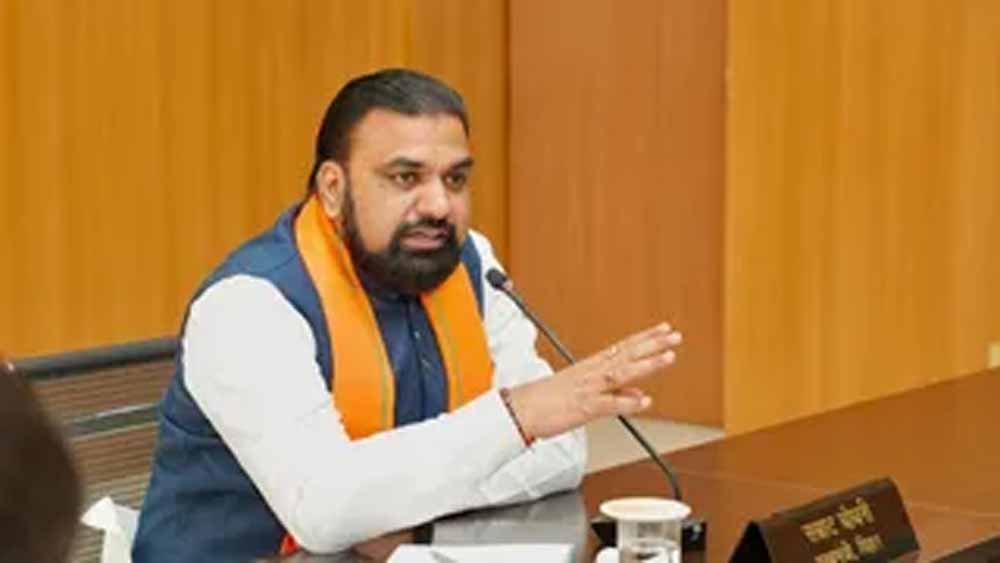 जमुई पीड़िता की फोटो पोस्ट करने पर FIR, CM के स्टेनोग्राफर पर केस