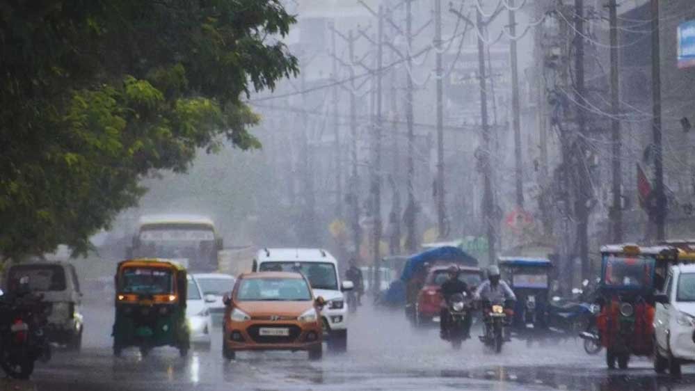 इंदौर में अगस्त की बेरुखी के बाद जन्माष्टमी पर बारिश, रातभर बरसे बादल; 18 इंच पानी की दरकार