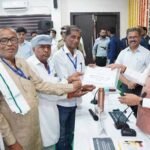 मुख्यमंत्री डॉ. यादव ने ग्रामीणों को वितरित किये रजिस्ट्री प्रमाण-पत्र