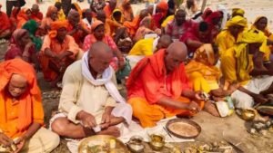 औरंगाबाद के पुनपुन घाट पर उमड़ी पिंडदानियों की भीड़, गयाजी जाने से पहले यहां करते हैं पहला पिंडदान