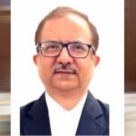 इंदौर में प्रधान न्यायाधीश के कथित व्यवहार पर भड़के अधिवक्ता, कोर्ट रूम तक पहुंचकर किया विरोध प्रदर्शन