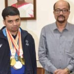 राज्यपाल डेका ने की विशेष ओलंपिक में स्वर्ण पदक विजेता इभानन साहू की सराहना