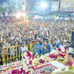 धीरेंद्र शास्त्री का बयान, बोले- गरबा पंडाल में गोमूत्र पिलाकर दें एंट्री; बेटियों को लेकर भी कही बात