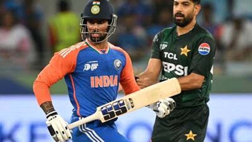 IND vs PAK Final: भारत ने पाकिस्तान को दिया 212 रन का टारगेट, तिलक वर्मा की तूफानी फिफ्टी