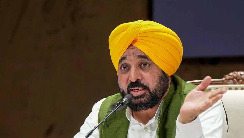 पंजाब CM की फ्रांस यात्रा रोकने पर हाईकोर्ट में सुनवाई, केंद्र के फैसले को चुनौती