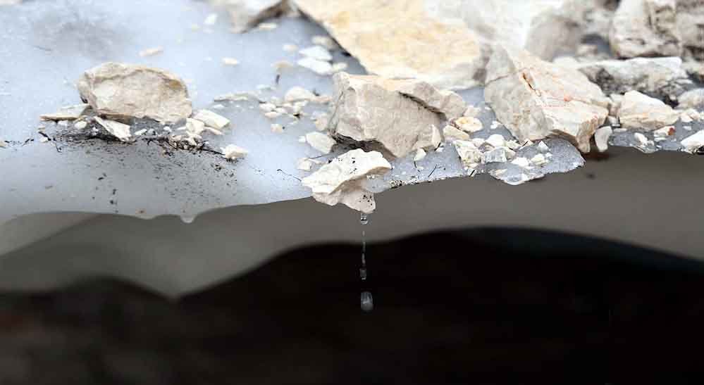 स्लोवेनिया का आखिरी ग्लेशियर भी खतरे में, 80 साल में आधी रह गई बर्फ