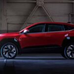 TATA को चुनौती! Mahindra की EV बिक्री ने पार किया 1 लाख का आंकड़ा, सितंबर में भी दमदार प्रदर्शन