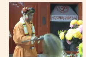विजयादशमी पर गोरक्षपीठाधीश्वर ने किया महायोगी गोरखनाथ का विशिष्ट पूजन, लोक कल्याण की प्रार्थना की