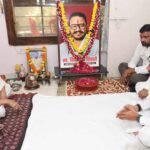 मुख्यमंत्री डॉ. यादव ने स्व. दिव्यऋषि तिवारी के निवास पहुंचकर परिजन को दी सांत्वना