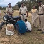 आबकारी ने तीन अलग अलग स्थानों से मोटरसाइकिल सहित चार आरोपियों से अवैध शराब पकड़ी