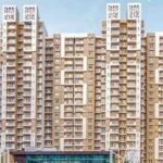 ग्रेटर नोएडा में दर्दनाक हादसा, 23वीं मंजिल से गिरकर पिता-पुत्र की मौत