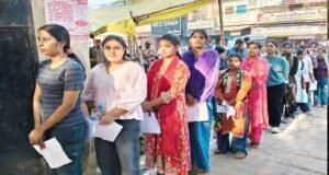 योगी सरकार की पारदर्शी भर्ती व्यवस्था में तकनीक का पहरा, पीईटी-2026 के दूसरे दिन 66.75 प्रतिशत अभ्यर्थियों ने दी परीक्षा