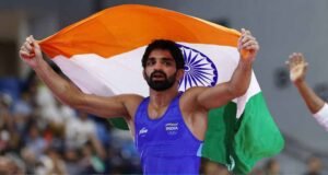10 साल की उम्र में मां, एक साल बाद पिता को खोया, अब एशियन गेम्स में अमन सहरावत ने जीता GOLD
