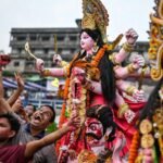 बांग्लादेश में इस बार धूमधाम से मनी दुर्गा पूजा, हिंदू समुदाय ने सरकार की सुरक्षा व्यवस्था को सराहा