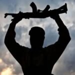 अमृतसर में हथियारों की बड़ी खेप बरामद, AK-47 और 2 हैंड ग्रेनेड के साथ तस्कर गिरफ्तार