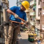 बिजली विभाग के आउटसोर्स कर्मचारियों को राहत, फिट रहने पर 60 साल तक कर सकेंगे नौकरी