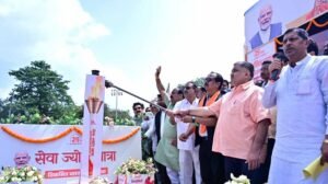 विकसित भारत के संकल्प से जगमगाया जशपुर, पर्यटन मंत्री राजेश अग्रवाल के नेतृत्व में निकली ‘सेवा ज्योति यात्रा’