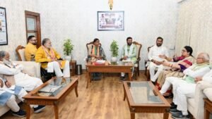 हरियाणा BJP में पुराने नेताओं की होगी वापसी? स्मृति ईरानी ने प्रदेश अध्यक्ष को दी अहम सलाह