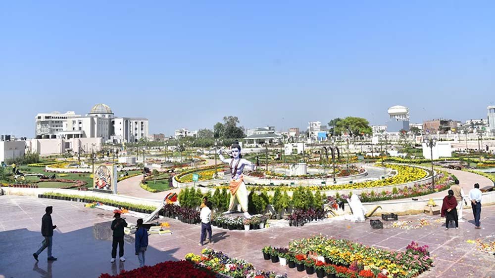 बरेली में नवरात्र से खुलेगी रामायण वाटिका, 51 फीट ऊंची श्रीराम प्रतिमा बनेगी मुख्य आकर्षण