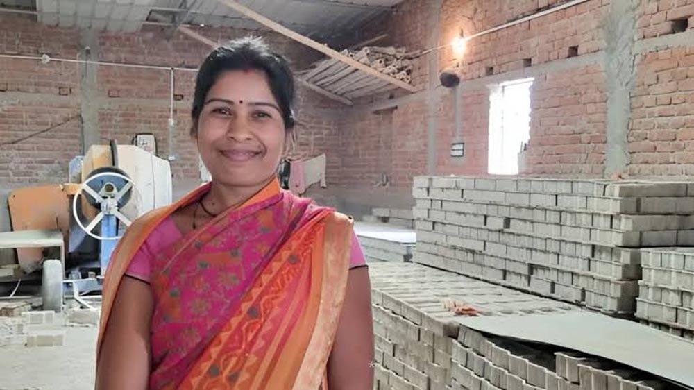 गयाजी की पिंकी कुमारी ने ₹1 लाख के ऋण से शुरू किया कारोबार, आज एक दर्जन लोगों को दे रहीं रोजगार