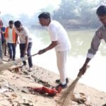 रामपुर आश्रम में जनभागीदारी से चला सेवा संकल्प के साथ स्वच्छता  अभियान