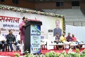 उप मुख्यमंत्री अरुण साव ने बहतराई खेल अकादमी के अंतरराष्ट्रीय पदक विजेता खिलाड़ियों का किया सम्मान, बढ़ाया हौसला