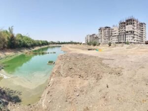 इंदौर में अभी से गहराने लगा जल संकट, सूखे तालाब और दम तोड़ने लगे बोरिंग