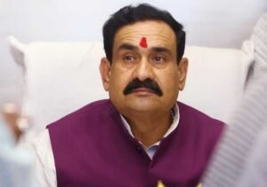 ग्वालियर में लिफ्ट में फंसे पूर्व गृहमंत्री नरोत्तम मिश्रा, 15 मिनट तक अटके