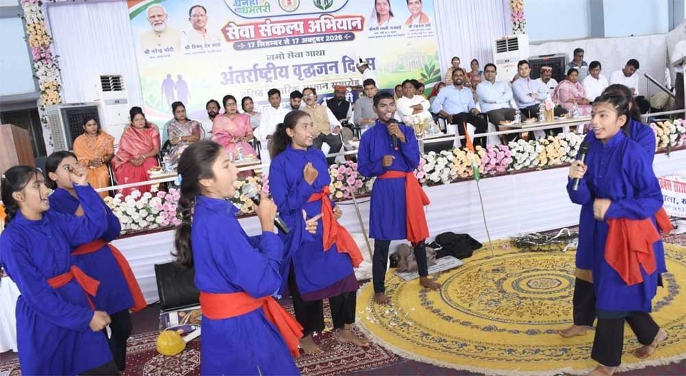 नुक्कड़ नाटक के जरिए पहुँचाया जनकल्याणकारी योजनाओं का संदेश