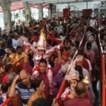 Amritsar News: संतान प्राप्ति की मन्नत पूरी होने पर बच्चों ने पहना ‘लंगूर का बाना’, मंदिर में उमड़ी भीड़